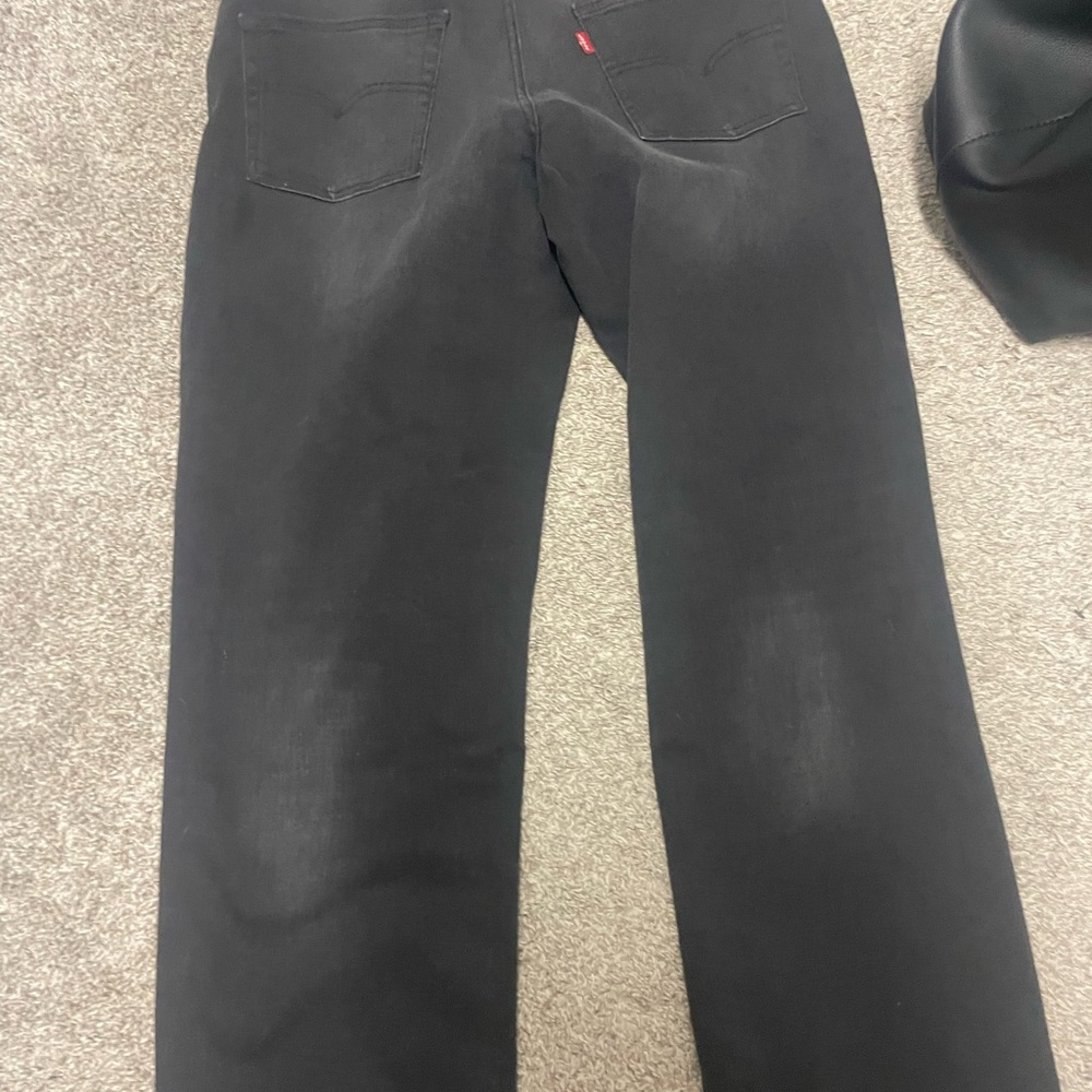 Levi's Classic Black Tapered Jeans